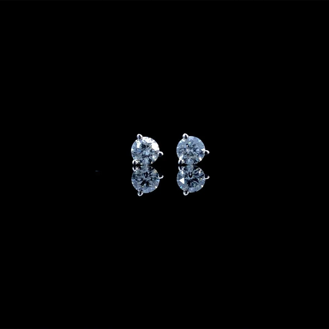 164190 - .74 ctw diamond studs