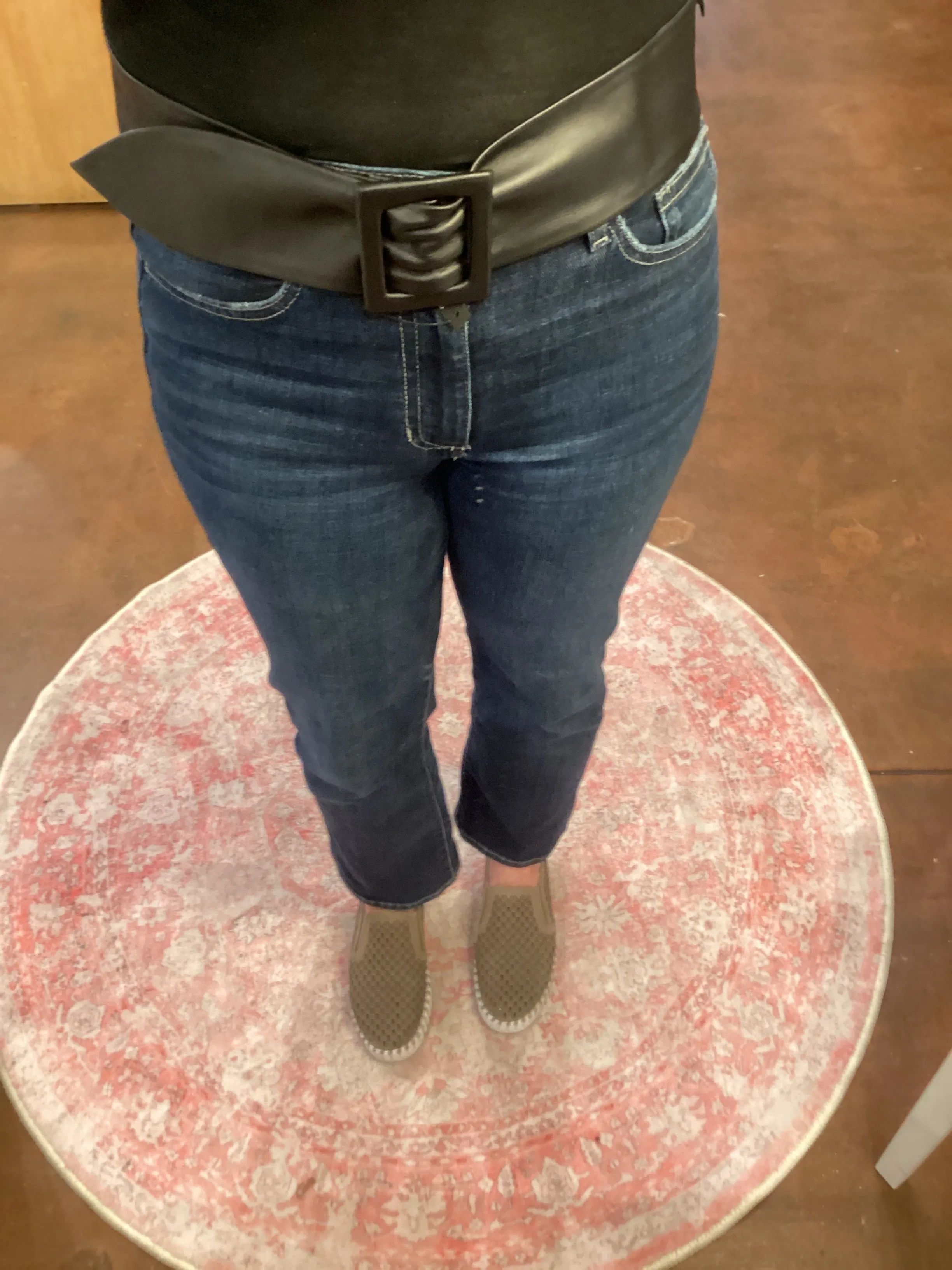 Apropos Belt
