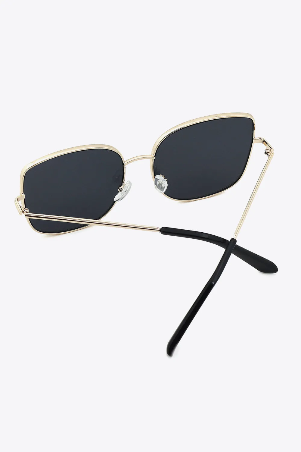 Classic Metal Wayfarer Sunglasses