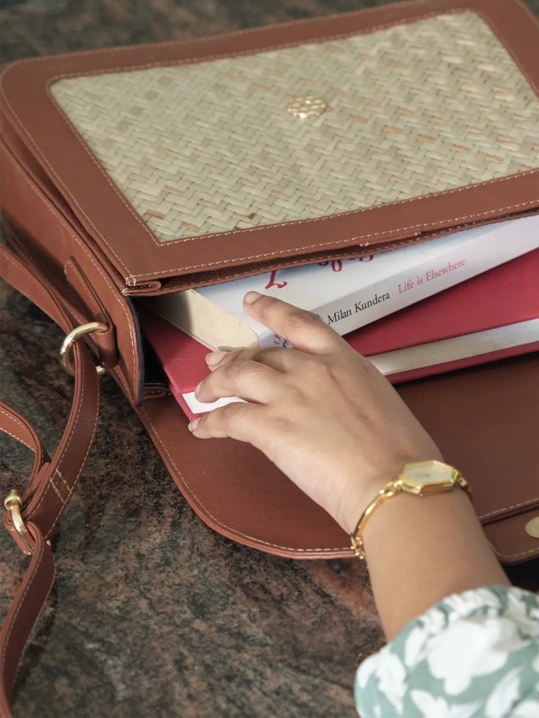 Rupohe June Ladies Sling Bag